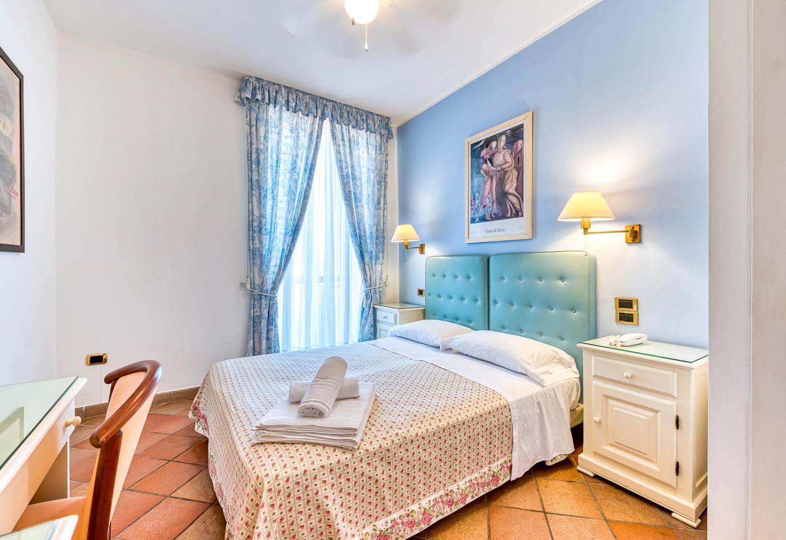 Hotel Hermitage Кастелабате Екстериор снимка